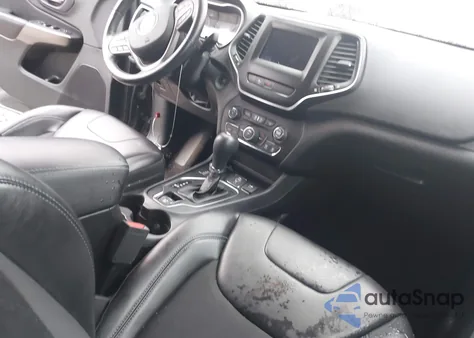 2019 Jeep Cherokee Latitude Plus 4X4 z USA, uszkodzony, nr VIN 1C4PJMLB5KD413589